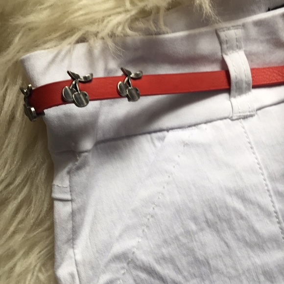 Shorts - Picture 5 of 8